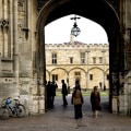 Preparing for the LNAT and Cambridge Law Test: A Comprehensive Guide for Parents in the UK